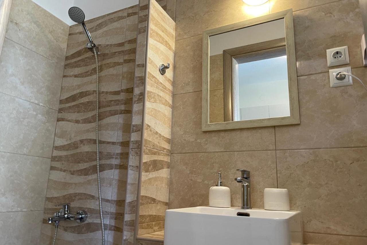 Royals Apartments 2 Никити Экстерьер фото