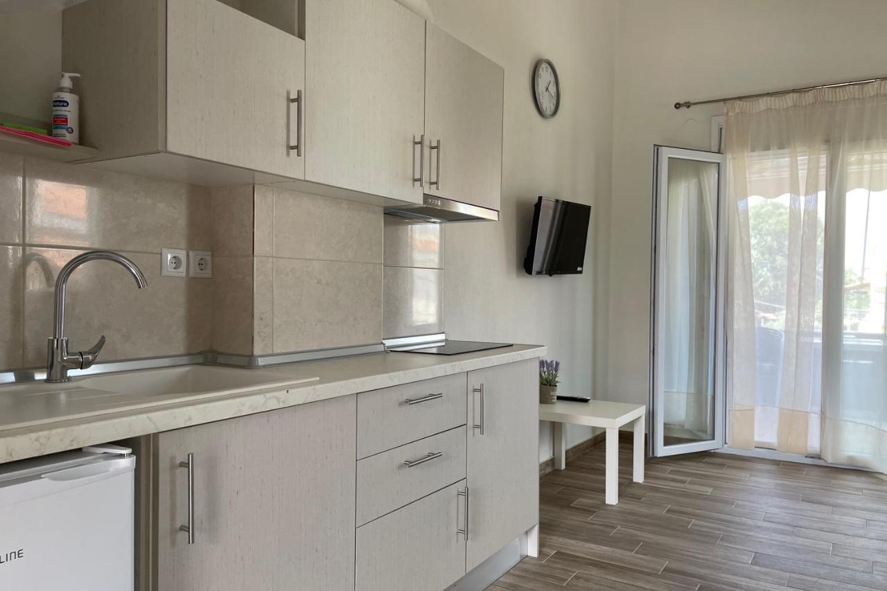 Royals Apartments 2 Никити Экстерьер фото