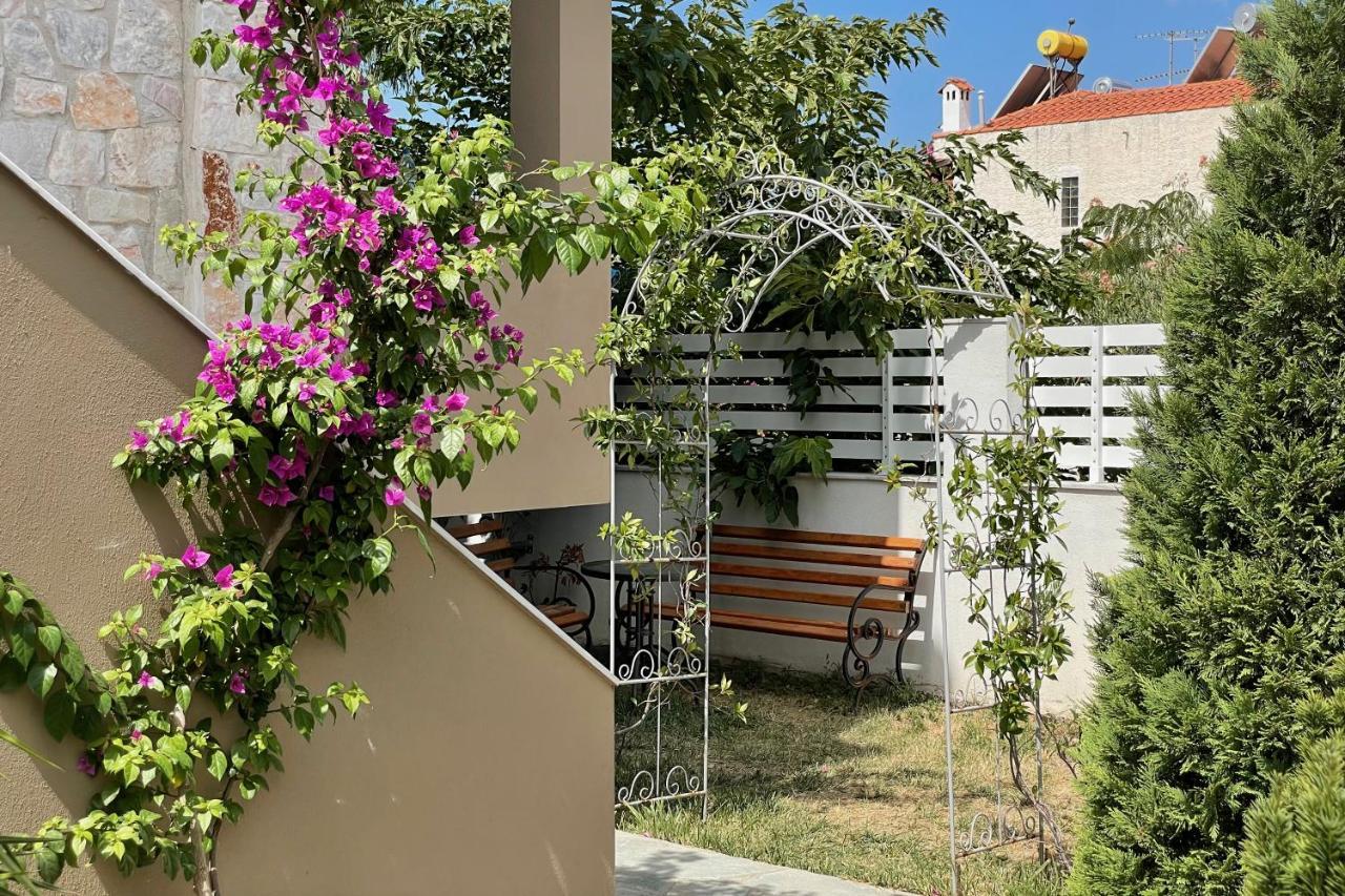Royals Apartments 2 Никити Экстерьер фото